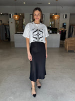 Load image into Gallery viewer, BLISS LINEN SKIRT BLACK