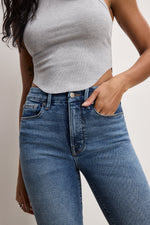 Load image into Gallery viewer, GOOD CLASSIC BOOT DEEP V JEAN