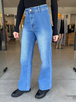 Load image into Gallery viewer, MADELEINE JEAN - MID DENIM