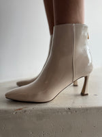 Load image into Gallery viewer, SCOTTY BOOT - CHALK CRINKLE