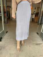 Load image into Gallery viewer, VERA RIB MIDI SKIRT DOVE