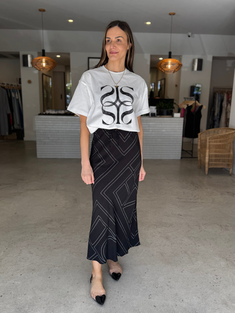 SUMMIT BIAS SKIRT BLACK WHITE