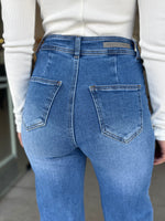 Load image into Gallery viewer, MADELEINE JEAN - MID DENIM