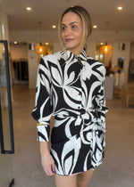 Load image into Gallery viewer, RHODES SHIRT