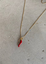 Load image into Gallery viewer, CORNO & INITIAL NECKLACE - RED