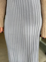 Load image into Gallery viewer, VERA RIB MIDI SKIRT DOVE