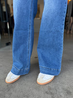 Load image into Gallery viewer, MADELEINE JEAN - MID DENIM