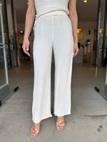 Load image into Gallery viewer, VIEW PANT - CREAM