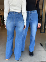 Load image into Gallery viewer, MADELEINE JEAN - MID DENIM
