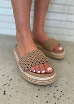 Load image into Gallery viewer, AVALINE SANDAL - CASHEW