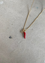Load image into Gallery viewer, CORNO & INITIAL NECKLACE - RED