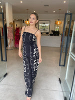 Load image into Gallery viewer, SAVANNA TOP BLACK SAVANNA