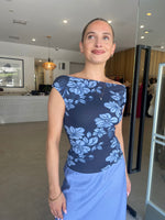 Load image into Gallery viewer, CAMILA TOP ROLLING WAVES NAVY