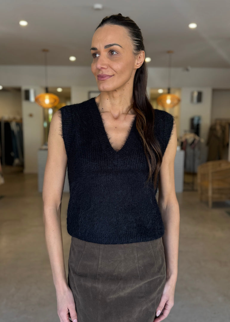 SLUMBER VEST - BLACK