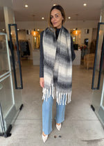 Load image into Gallery viewer, CORNWALL SCARF GREY
