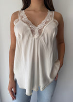 Load image into Gallery viewer, LACE CAMI * MANDORLA
