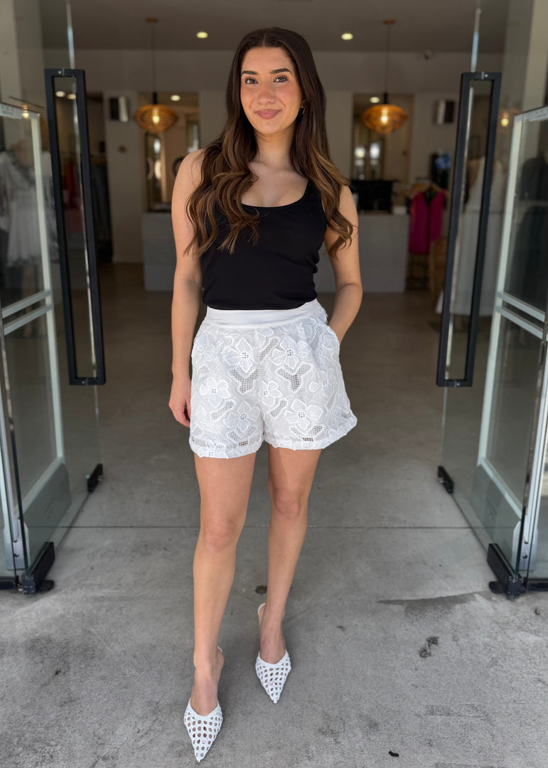ANGELA SHORT - WHITE
