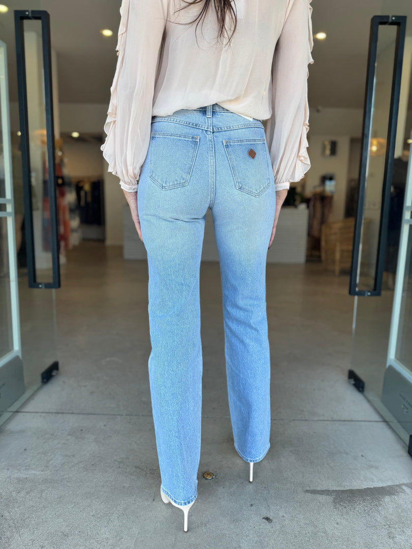 94 STRAIGHT KAIA JEAN