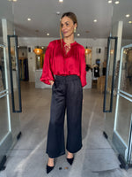 Load image into Gallery viewer, RITZ BLOUSE - CHERRY
