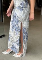 Load image into Gallery viewer, KEKE MIDI DRESS
