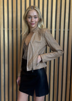 Load image into Gallery viewer, BLAIRE LEATHER JACKET - WHEAT
