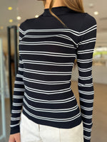 Load image into Gallery viewer, TABI SHEER KNIT - STRIPE
