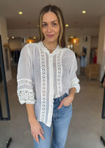 Load image into Gallery viewer, MONIQUE BLOUSE - IVORY
