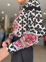 Load image into Gallery viewer, ASTRID COTTON SILK SHIRT
