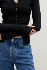 Load image into Gallery viewer, MAYA TOP - BLACK
