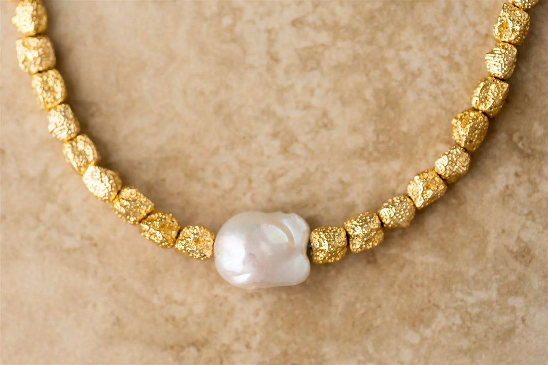 AGNES NECKLACE
