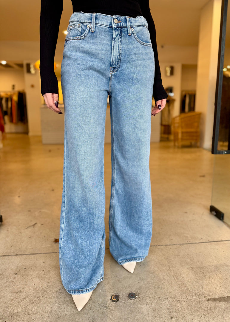 WEIGHTLESS GOOD STANDARD EASE JEAN
