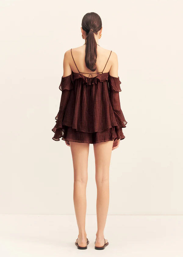 ANIKA RUFFLE TOP UMBER