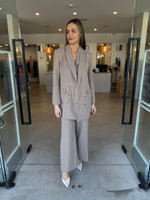 Load image into Gallery viewer, ORLENA PANT SET
