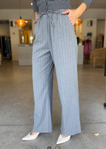 Load image into Gallery viewer, CILIA DRAW STRING PANT
