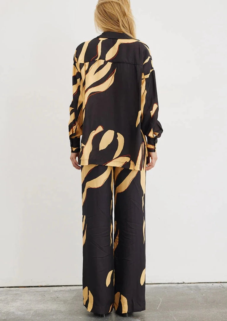 MOTION PANT