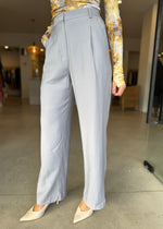 Load image into Gallery viewer, EVERYDAY TAILORED PANT - STORM
