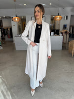 Load image into Gallery viewer, JULES LONGLINE BLAZER - OFF WHITE
