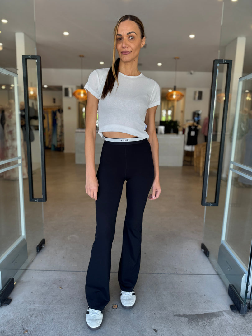 AVANT FLARE LEGGING