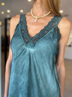 Load image into Gallery viewer, LACE CAMI - BOTTIGLIA
