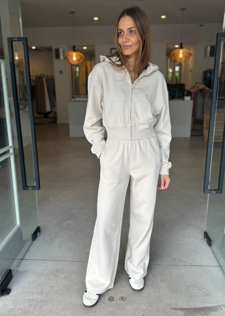 ADVENTURE TRACKPANT CLOUD
