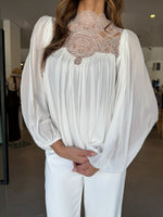 Load image into Gallery viewer, EMORY LACE BLOUSE IVORY
