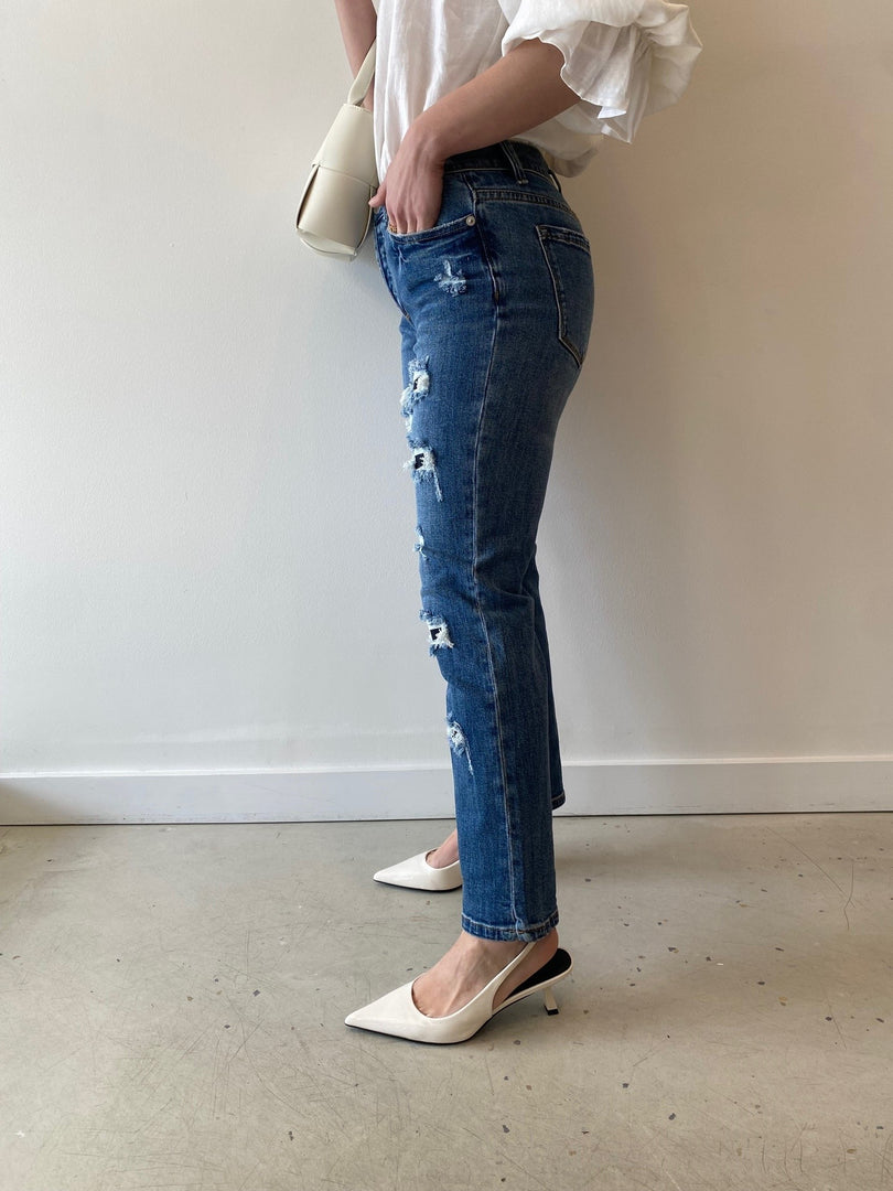 JOAN DISTRESSED JEAN