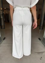 Load image into Gallery viewer, OCEANIC PANT WHITE
