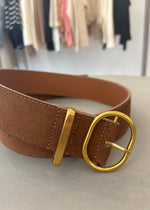Load image into Gallery viewer, ADORNE SUEDE BELT - OVAL/TAN
