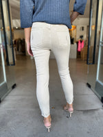 Load image into Gallery viewer, SHINNY MET FRONT JEAN - BEIGE
