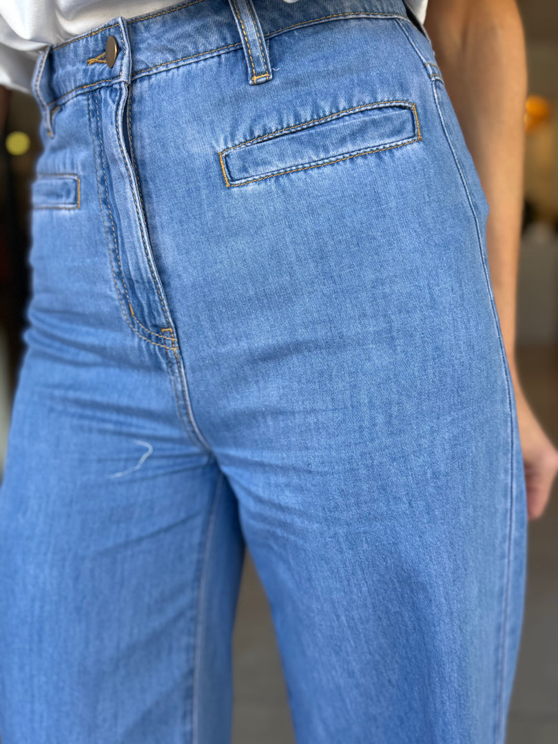 LYLA WIDE LEG JEAN