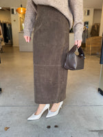 Load image into Gallery viewer, SHYLA SKIRT CHOCOLATE
