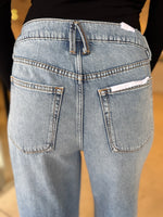 Load image into Gallery viewer, WEIGHTLESS GOOD STANDARD EASE JEAN
