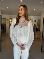 Load image into Gallery viewer, EMORY LACE BLOUSE IVORY
