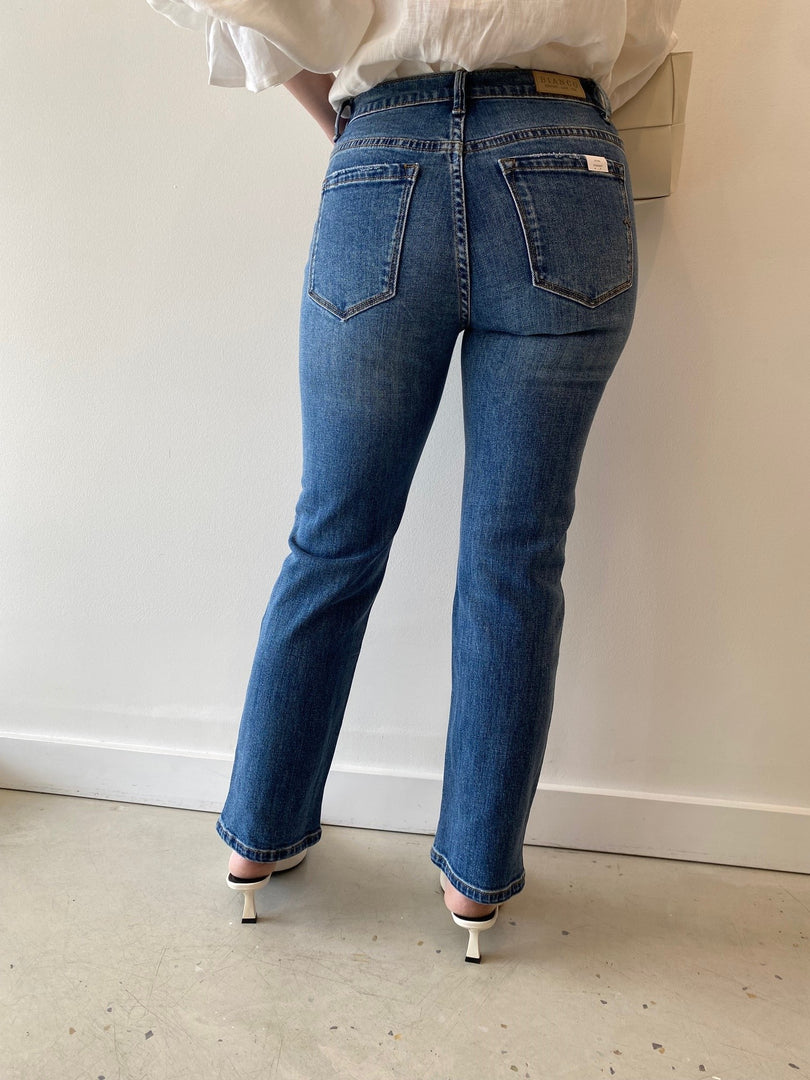 JOAN DISTRESSED JEAN